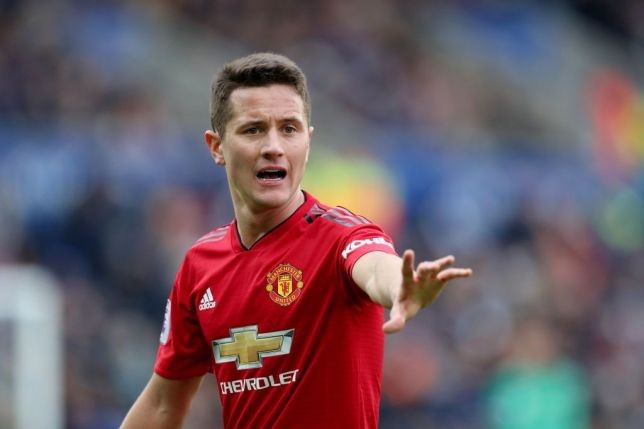 Xác định ngôi sao đầu tiên rời M.U Ander Herrera