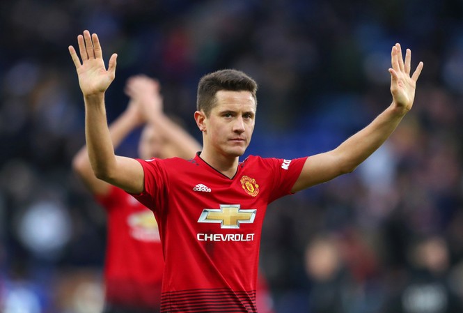Vừa thua Barca, M.U lại đón nhận tin không thể buồn hơn vụ Ander Herrera Ander Herrera từ chối ở lại M.U