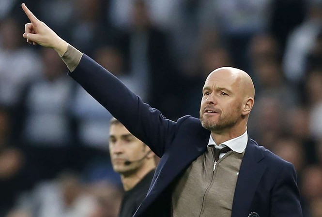 Đánh bại Tottenham, HLV Ten Hag ví Ajax như sư tử HLV Erik ten Hag