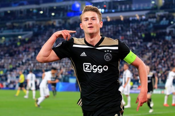 Juventus vượt mặt M.U và Barca ở thương vụ 'bom tấn' De Ligt Matthijs De Ligt trên đường đến Juventus