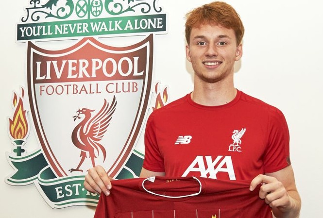 Liverpool gây sốc khi chiêu mộ cầu thủ 17 tuổi người Hà Lan Liverpool gây sốc khi chiêu mộ cầu thủ 17 tuổi người Hà Lan