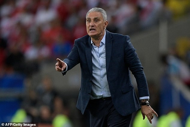 Vô địch Copa America, HLV Brazil 'chỉnh sửa' Lionel Messi HLV Tite gạt bỏ ý kiến của Messi.