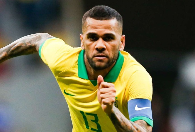 ‘Vua danh hiệu’ Dani Alves đã có bến đỗ mới Dani Alves trở về Brazil khoác áo Sao Paulo.