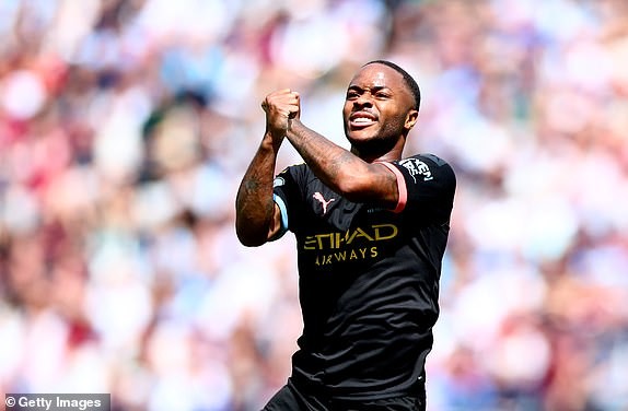 Sterling lập hat-trick, Man City vùi dập West Ham Sterling lập hat-trick ngay ở trận ra quân tại Ngoại hạng Anh mùa mới.