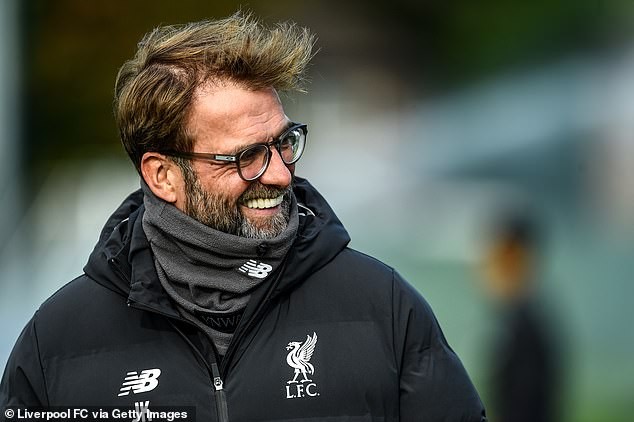 HLV Jurgen Klopp và Mo Salah 'bá đạo' nhưng vẫn sợ M.U HLV Jurgen Klopp chưa biết mùi thắng ở Old Trafford.