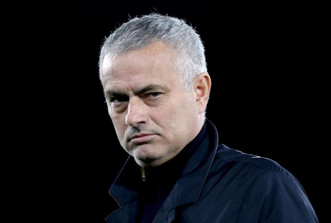 Tottenham bổ nhiệm 'người đặc biệt' Jose Mourinho làm HLV trưởng Jose Mourinho chính thức về Tottenham.