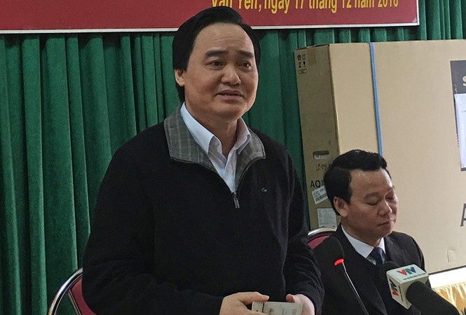 Bộ trưởng Giáo dục lên án Hiệu trưởng lạm dụng học sinh nam Bộ trưởng Giáo dục lên án Hiệu trưởng lạm dụng học sinh nam