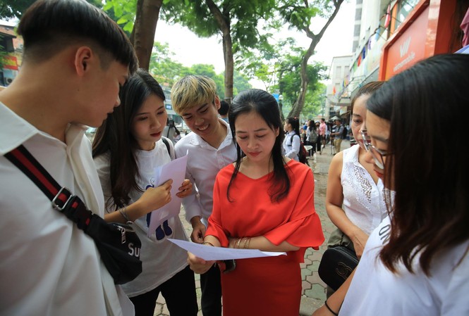 Nhận xét và giải đề thi môn Ngữ văn kì thi THPT quốc gia 2019 Ảnh: Như Ý