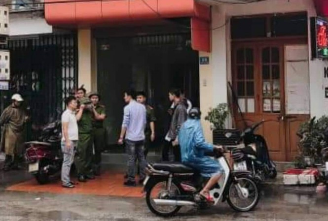 Phát hiện thi thể Phó Giám đốc Trung tâm Giám định pháp y tại nhà riêng Phát hiện thi thể ông Th đã tử vong từ nhiều ngày trước tại nhà riêng - Ảnh: Hoàng Long
