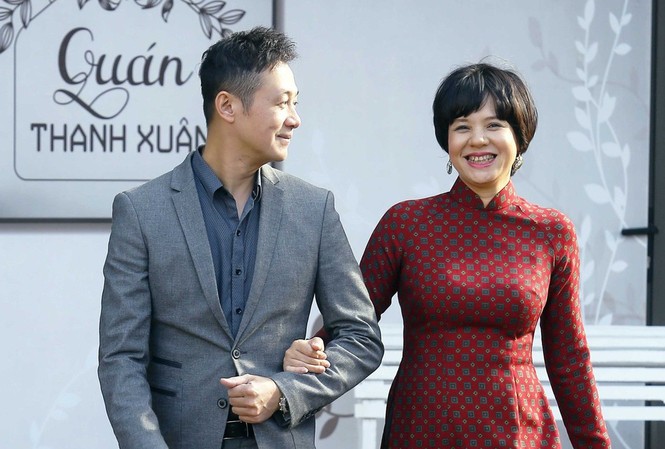 MC Diễm Quỳnh - Anh Tuấn từng khiến khán giả thắc mắc 'là gì của nhau' MC Diễm Quỳnh - Anh Tuấn từng khiến khán giả thắc mắc 'là gì của nhau'