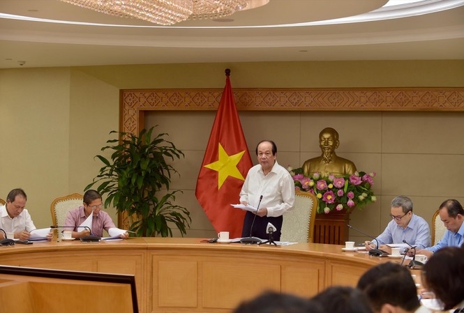 Bộ, ngành “khoe” thành tích, doanh nghiệp than chưa hết xin - cho Tổ công tác của Thủ tướng Chính phủ làm việc với các bộ, ngành về cắt giảm điều kiện kinh doanh Ảnh: N.B