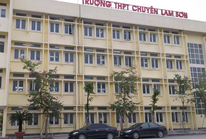 Trường THPT chuyên Lam Sơn