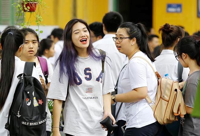 Đề minh hoạ THPT 2019: Văn khó, Toán chưa phân hóa rõ Ðề minh họa kỳ thi THPT quốc gia 2019 có môn nhẹ nhàng, môn khó nhằn