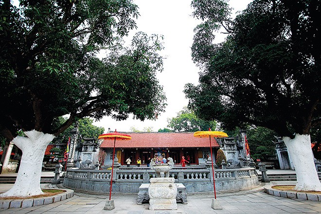 Đưa Đền Hai Bà Trưng thành điểm du lịch văn hóa tâm linh Một góc quang cảnh Đền Hai Bà Trưng