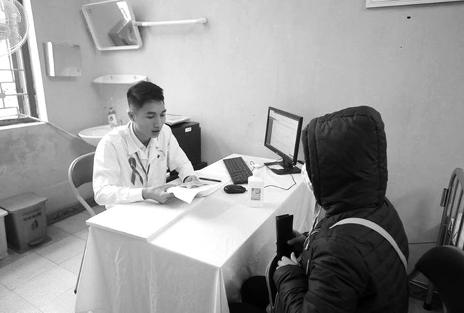 BHYT là nguồn tài chính bền vững chăm sóc người nhiễm HIV/AIDS Từ tháng 3/2019, BHYT chi trả tiền thuốc ARV cho những người nhiễm HIV/AIDS có thẻ BHY, và là nguồn tài chính bền vững cho những người nhiễm HIV/AIDS