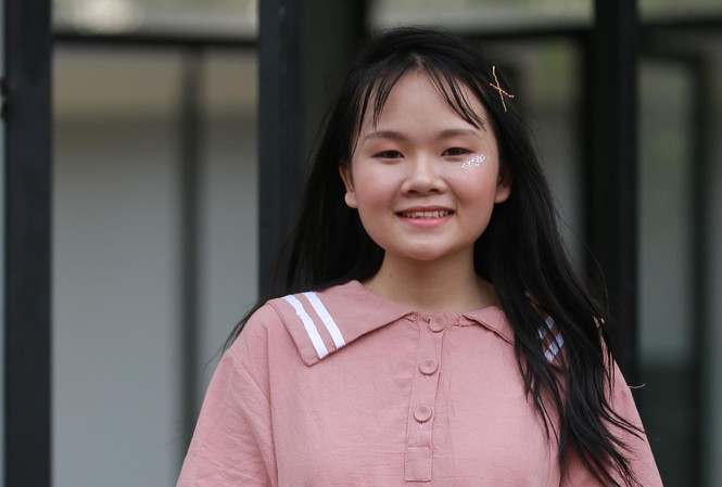 Cô gái có hoàn cảnh đặc biệt và 28 điểm khối C Nguyễn Thị Thanh Trâm, Trường THPT Chuyên Hà Tĩnh đạt 28 điểm 3 môn khối C