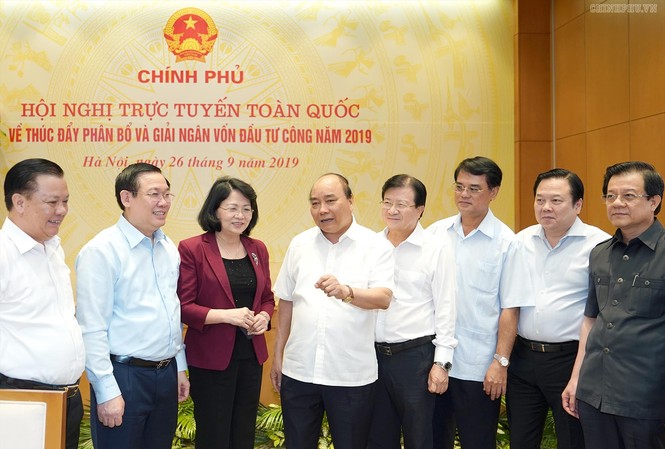 Thủ tướng: Bộ Y tế có nhiều dự án bệnh viện dang dở, lãng phí Thủ tướng trao đổi với các đại biểu về tình trạng giải ngân vốn đầu tư công