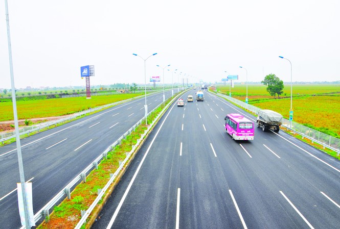 Tìm nhà đầu tư nội cho cao tốc Bắc-Nam: Trao cơ hội phát triển nội lực Cao tốc Bắc – Nam là động lực quan trọng của nền kinh tế và cơ hội để phát triển nội lực