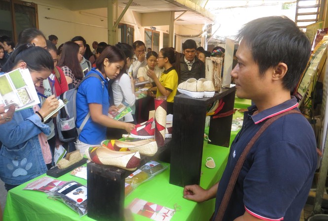 Khi 'bà đỡ' bắt tay startup Startup cần một “bà đỡ” nhưng phải biết nắm cơ hội để phát triển. Ảnh: U.P