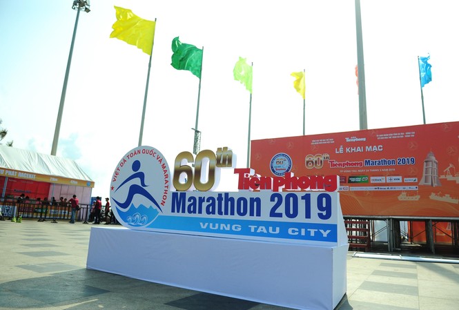 Việt dã Tiền Phong trẻ hóa quyết liệt ở tuổi 60 Tiền Phong Marathon 2019 trước giờ khai cuộc
Ảnh: HOÀNG MẠNH THẮNG