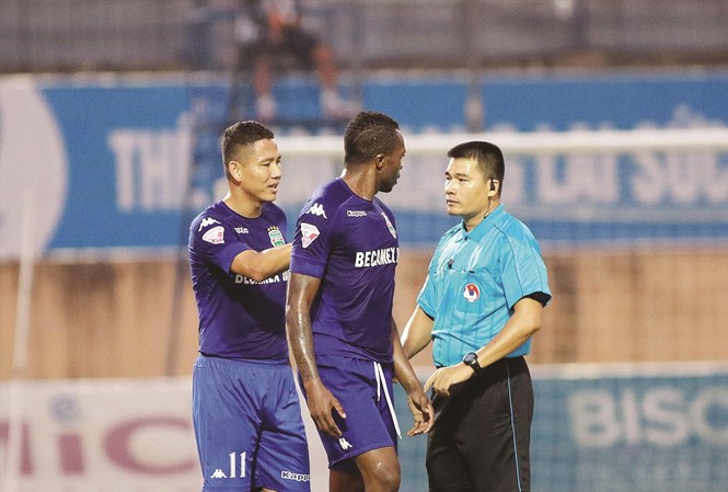 Trọng tài ở V-League: Địa phương 'chê', VFF vẫn nhận Trọng tài Hoàng Phạm Công Khanh
ảnh: VSI