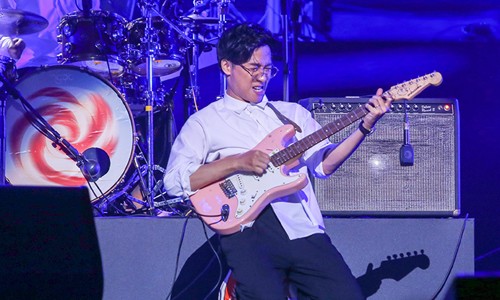 Có Ngọt rồi, khó 'ngoại tình' với ai khác Hình ảnh “tăng động” của Thắng trong hòa nhạc Ngọt In the Spotlightảnh: Mỹ Thanh
