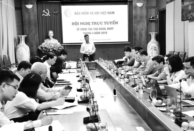 Thu, phát triển BHXH phải quyết liệt, trách nhiệm cao Phó Tổng Giám đốc BHXH Việt Nam Trần Đình Liệu Phát biểu chỉ đạo hội nghị ngày 4/4