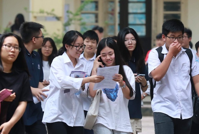 Căng thẳng như thi vào lớp 10 ở Hà Nội Kẻ cười, người khóc ảnh: Như Ý