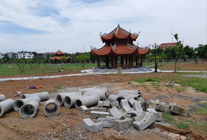 Dự án Văn Miếu ở Vĩnh Phúc: Kiến nghị xử lý sai phạm tài chính hơn 27 tỷ Một số hạng mục vẫn tiếp tục thi công sửa chữa. Ảnh: Minh Đức