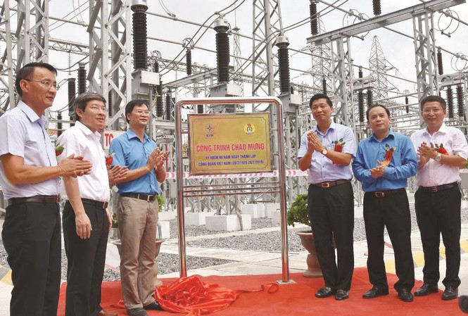 Nâng cao khả năng cung cấp điện cho cửa ngõ phía Nam Thủ đô Công trình “Nâng công suất Máy biến áp T2, cải tạo ngăn lộ 110kV Trạm biến áp Tía E10.4 chính thức được khánh thành sáng 25/7/2019