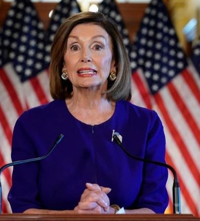 Ông Trump bị đề nghị luận tội, nhưng khó mất ghế Chủ tịch Hạ viện Nancy Pelosi