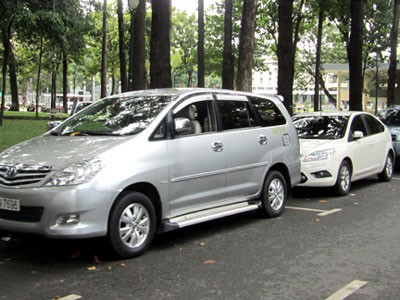 'Sốc' với kiến nghị tăng phí đăng ký ôtô lên 10 lần 'Sốc' với kiến nghị tăng phí đăng ký ôtô lên 10 lần