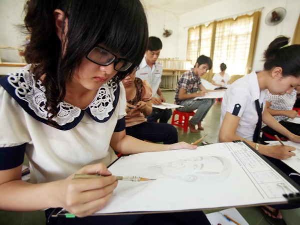 Đề thi cao đẳng vừa sức Thí sinh dự thi năng khiếu vào Trường CĐ Văn hóa Nghệ thuật TPHCM
Ảnh: Q.P