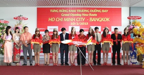 Hàng không tư nhân VN đầu tiên bay quốc tế Hàng không tư nhân VN đầu tiên bay quốc tế