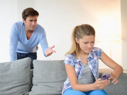'Ác mộng' chốn phòng the từ chiếc điện thoại thông minh 'Ác mộng' chốn phòng the từ chiếc điện thoại thông minh