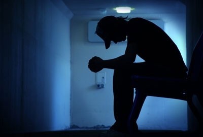 Bi kịch anh 'ngẩn ngơ' chứng kiến em tâm thần sát hại cha đẻ Bi kịch anh 'ngẩn ngơ' chứng kiến em tâm thần sát hại cha đẻ