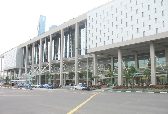 Kỳ cuối: Ván cờ giữa Singapore và tỷ phú Adelson Bên ngoài Casino Marina Bay Sands. Ảnh: Đ.P