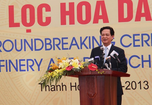 Khởi công Liên hợp lọc hóa dầu Nghi Sơn 9 tỷ USD Khởi công Liên hợp lọc hóa dầu Nghi Sơn 9 tỷ USD