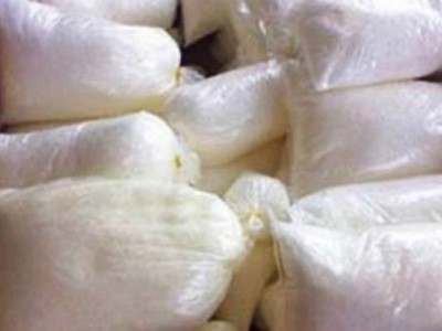 Dừa tẩy trắng bằng chất rửa nhà vệ sinh bày bán ở chợ Dừa tẩy trắng bằng chất rửa nhà vệ sinh bày bán ở chợ