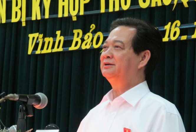 Thủ tướng: 'Kiên quyết xử lí bất cứ ai tham nhũng' Thủ tướng: 'Kiên quyết xử lí bất cứ ai tham nhũng'
