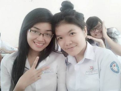 Cô thủ khoa kiêm lớp trưởng và cán bộ đoàn năng nổ Cô thủ khoa kiêm lớp trưởng và cán bộ đoàn năng nổ