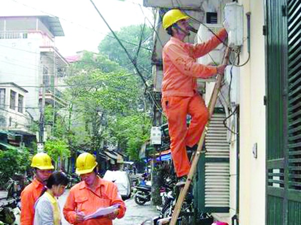 Thêm khó vì giá điện tăng Thêm khó vì giá điện tăng