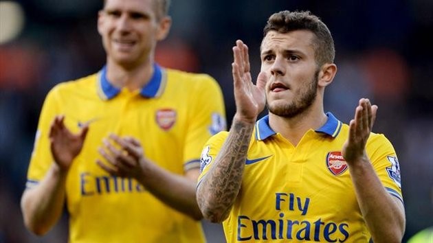 Arsenal trở lại dẫn đầu dù mất mạch thắng Arsenal trở lại dẫn đầu dù mất mạch thắng