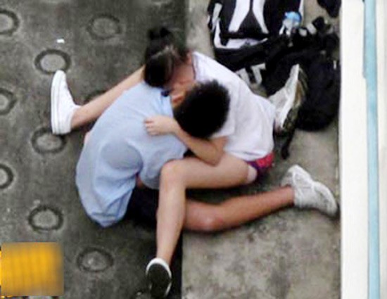 Quái đản trào lưu giới trẻ thích làm ‘chuyện ấy’ nơi công cộng Quái đản trào lưu giới trẻ thích làm ‘chuyện ấy’ nơi công cộng