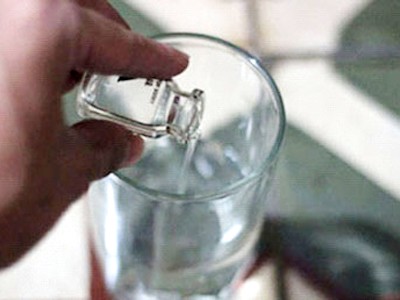 Cho bạn gái uống thuốc kích dục để lừa bán 'cái ngàn vàng' Ảnh chỉ mang tính minh họa