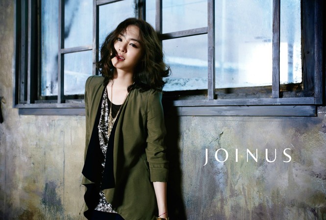 Cá tính bụi bặm cùng Lee Yeon Hee Cá tính bụi bặm cùng Lee Yeon Hee