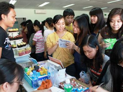 Sinh viên đổ xô làm Osin dịp Tết Sinh viên đổ xô làm Osin dịp Tết