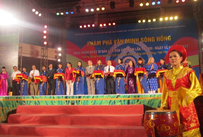 Tìm về cội nguồn ngày di sản văn hóa Việt Nam Tìm về cội nguồn ngày di sản văn hóa Việt Nam