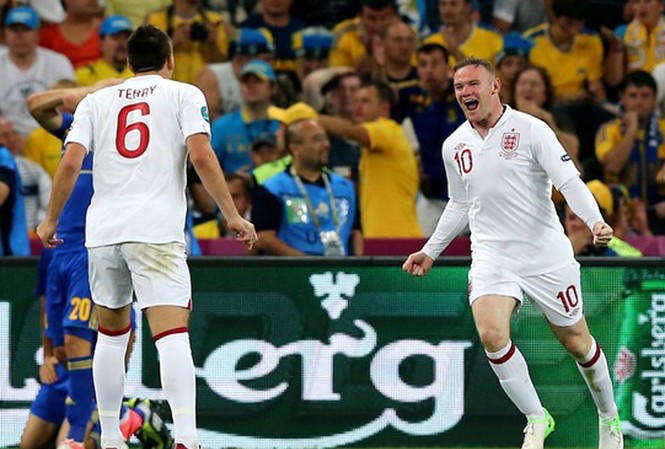 Rooney lập công, Ukraine bị loại Rooney lập công, Ukraine bị loại
