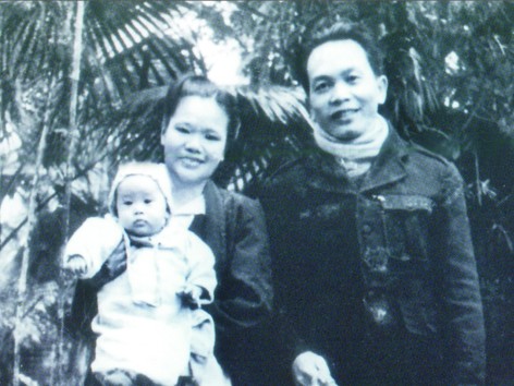 Ngôi nhà sàn trên đồi Phong Tướng Ngôi nhà sàn trên đồi Phong Tướng